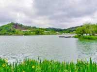 Yueshan Lake Park – Guiyang’s Urban Oasis of Mountains & Water!