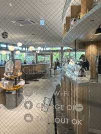 【石川県・金沢市】美しいすぎる図書館📚