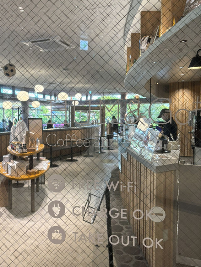 【石川県・金沢市】美しいすぎる図書館📚