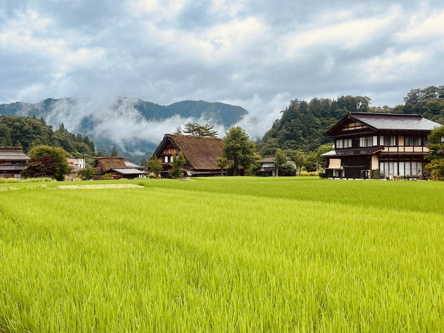 Shirakawa-go’s Gassho-zukuri Village