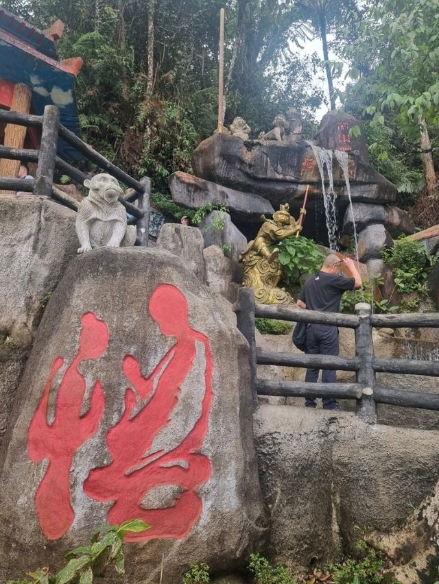 Chin Swee Caves Temple.