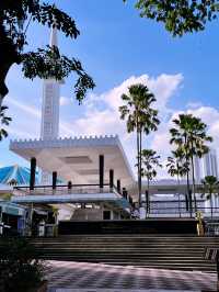 National Mosque of Malaysia: A Must-Visit Iconic Landmark on Your Summer Trip to Kuala Lumpur