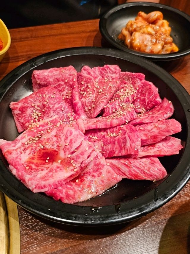 燒肉控的天堂！名古屋平價和牛放題〔皇亭〕