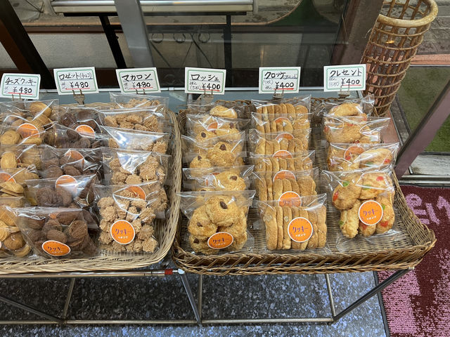 🍡 A Sweet Slice of the Past – Afternoon Tea at Ojima Pan-ten