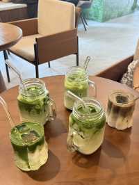คาเฟ่ที่แมสมากตอนนี้ 🍒 Mandrake Cafe 