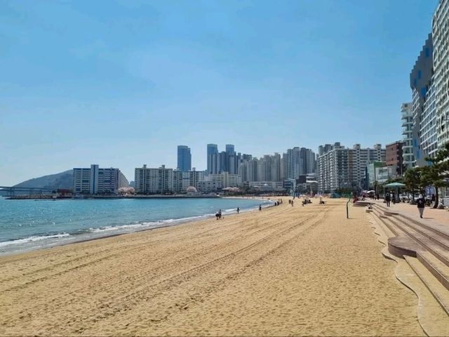広安大橋が彩る絶景！広安里ビーチの魅力