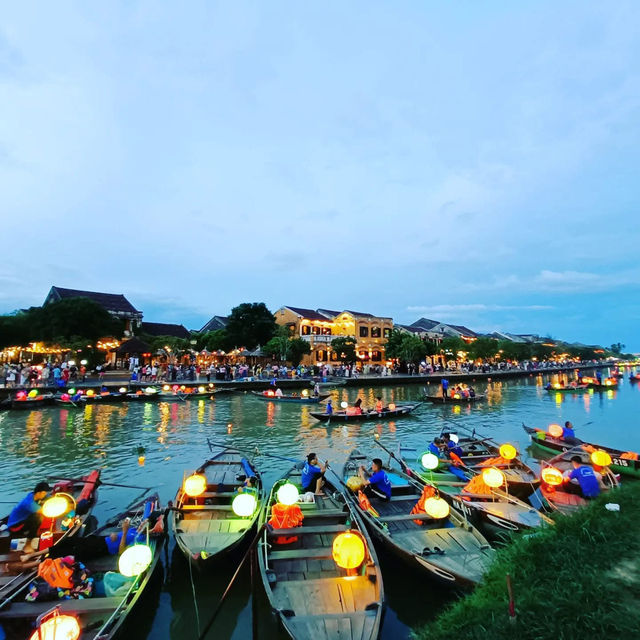 Where Lanterns Lead the Way – Hoi An After Dark