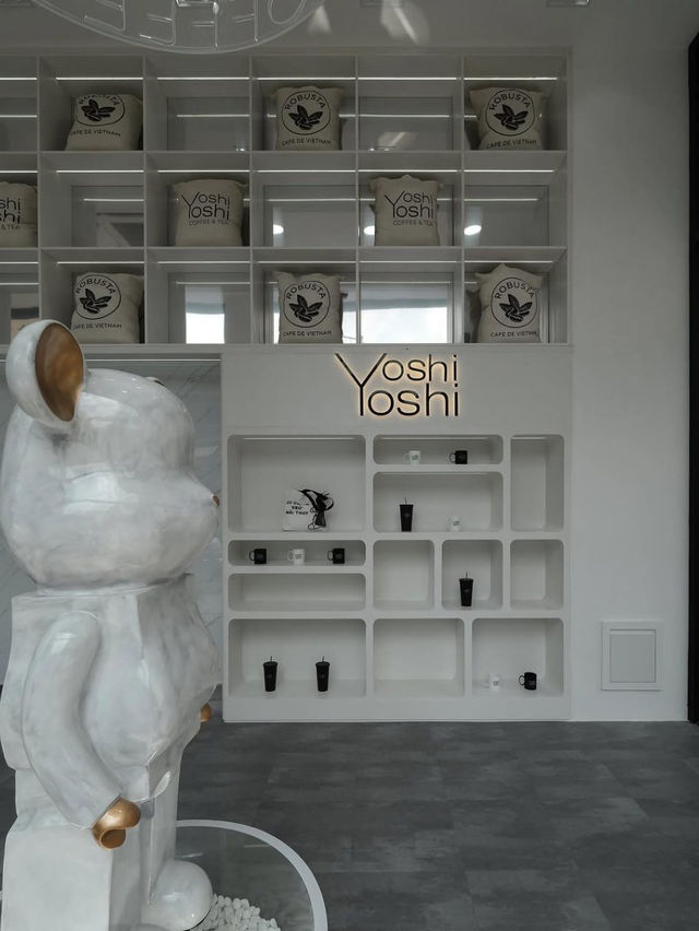 YoshiYoshi Coffee & Tea