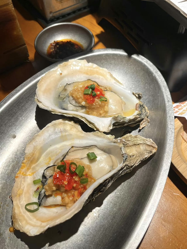 我私藏的寶藏南山夜宵燒烤 💕 金牌羔羊肉串-木屋烧烤，好吃到爆
