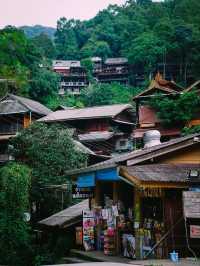Mae Kampong Village