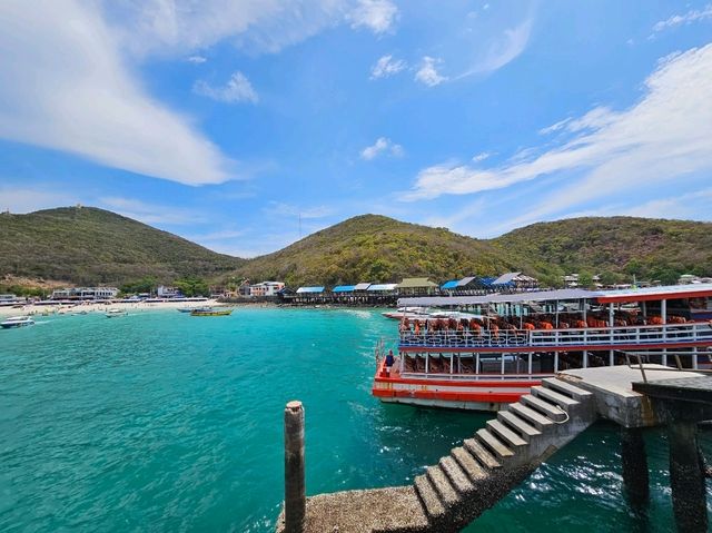 หาดตาแหวน เกาะล้าน