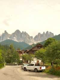 Val di Funes หนึ่งในหุบเขาที่สวยที่สุดของอิตาลี่