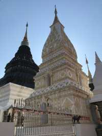 วัดเด่นสะหรีศรีเมืองแกน วัดสวยที่ห้ามพลาด