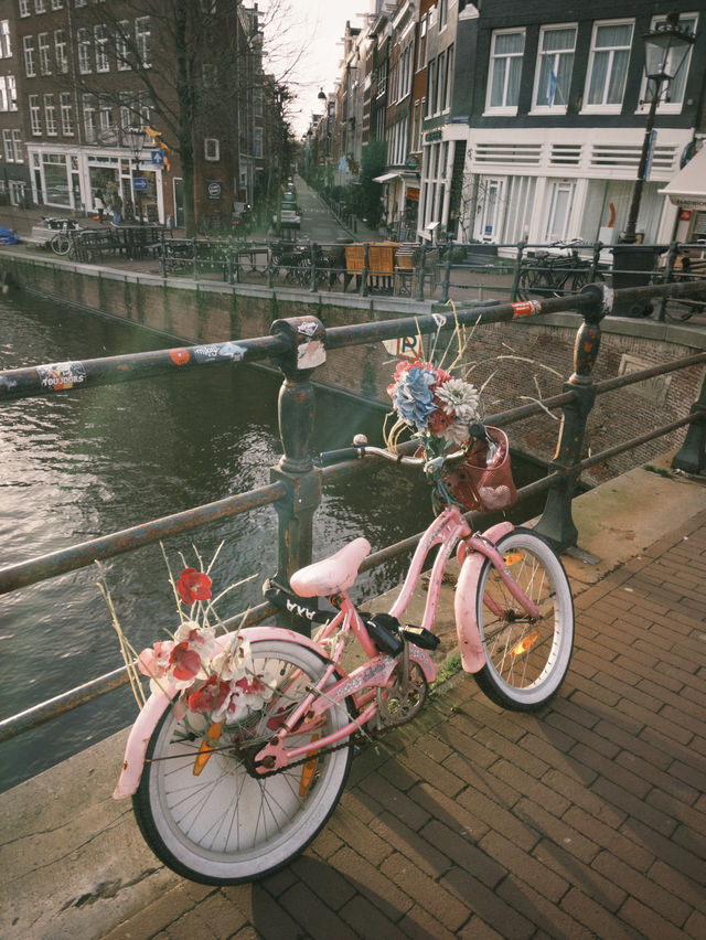 🇳🇱 阿姆斯特丹一日攻略：在水邊城市遇見自由與畫作的靈魂