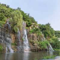 Hongjecheon Waterfall Plaza: Seoul’s Secret Urban Cascade – A Solo Traveler’s Refuge"** 🌊🏙️ 