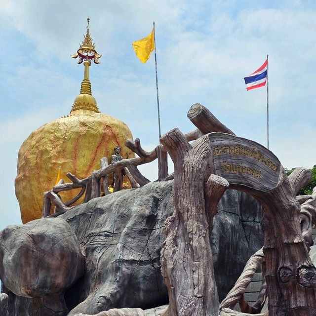 วังพญานาค วัดแก่งคอย