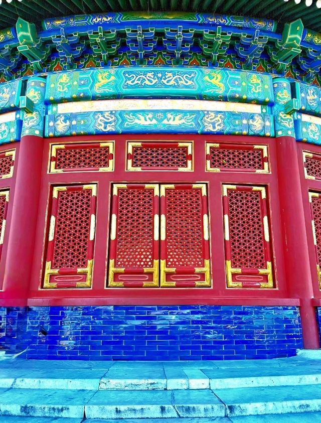 Where Prayers Touch the Sky : The Hall of Prayer for Good Harvest