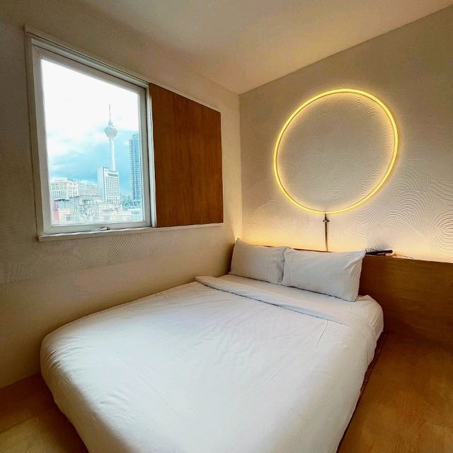MoMo's Hotel