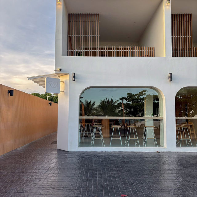 SALT Beach Hotel Rayong 🌈🐳🪼 ที่พักสไตล์มินิมอลสุ
