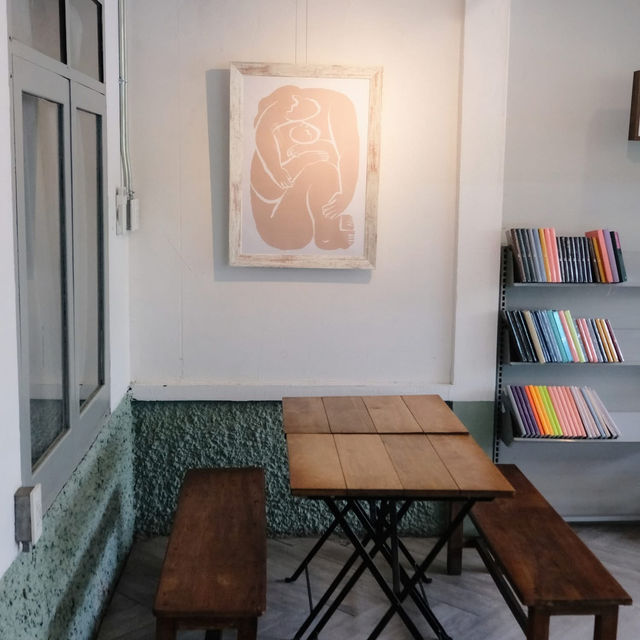 💛Lilou & Laliart – บ้านกาแฟอบอุ่นใจกลางอารีย์