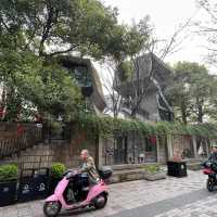 🏮 Wandering Through Hangzhou’s Time-Honored Streets: 河坊街 & 南宋御街