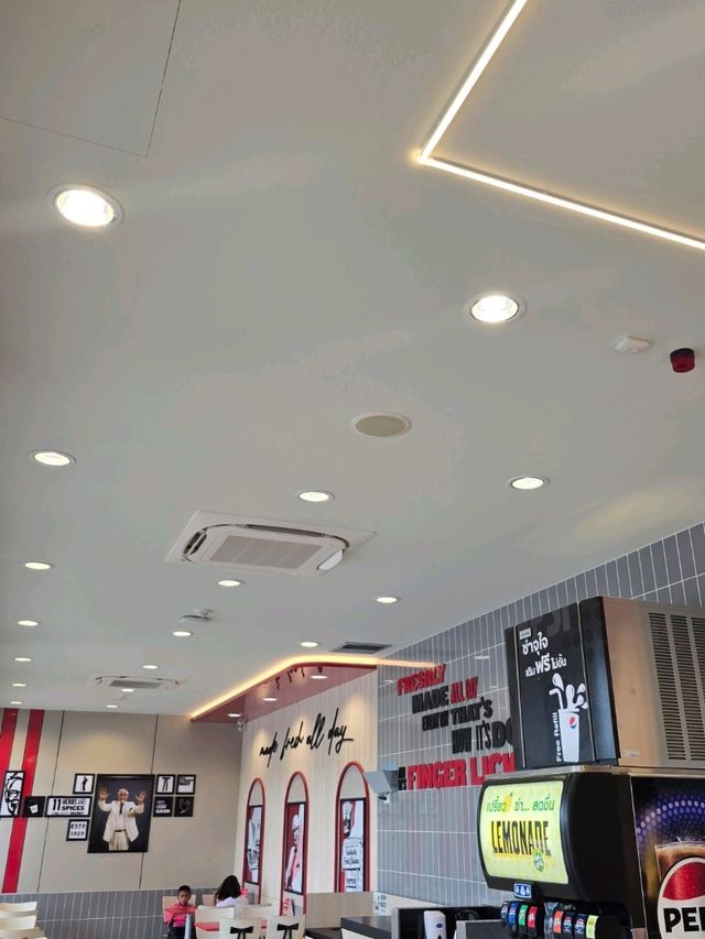 รีวิวร้านไก่ทอด KFC สาขา ปตท.ภูเรือ จ.เลย