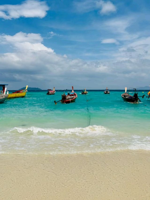 🇹🇭✨ Phi Phi Island Cruise – Your Slice of Thai Paradise!