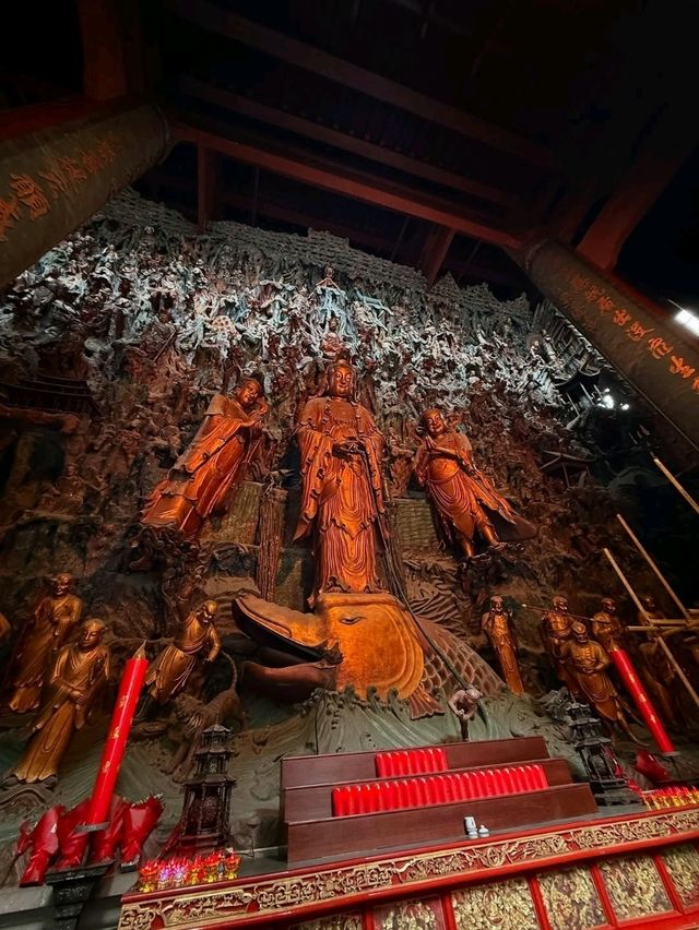 Peaceful Walks and Spiritual Vibes at Lingyin Temple Peaceful Walks and Spiritual Vibes at Lingyin Temple