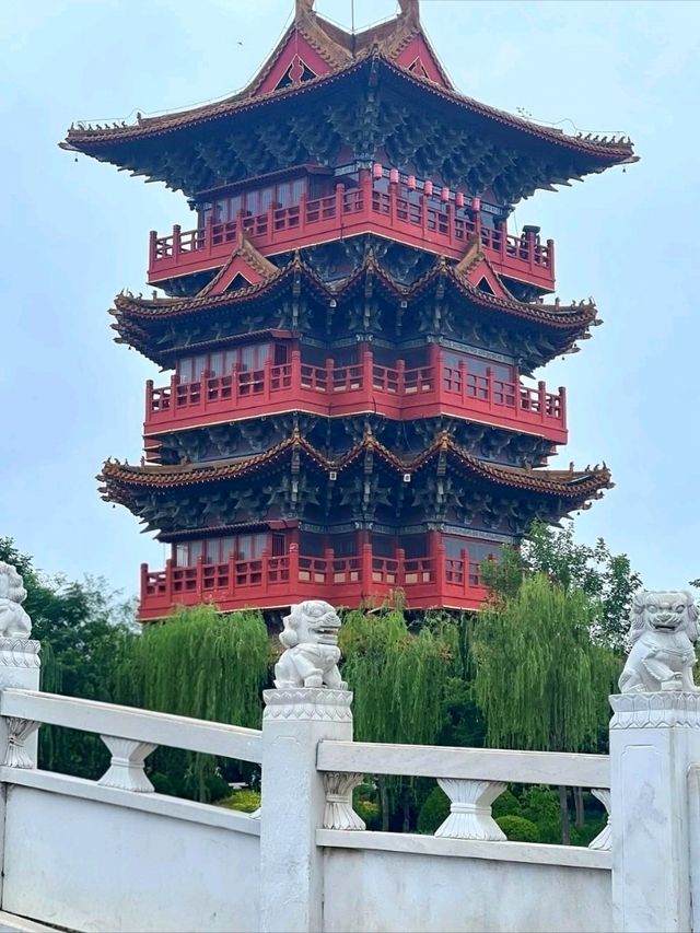 Step into a living painting and experience the charm of ancient China