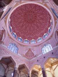 말레이시아 푸트라자야 여행: 분홍빛 돔의 푸트라 모스크 🕌