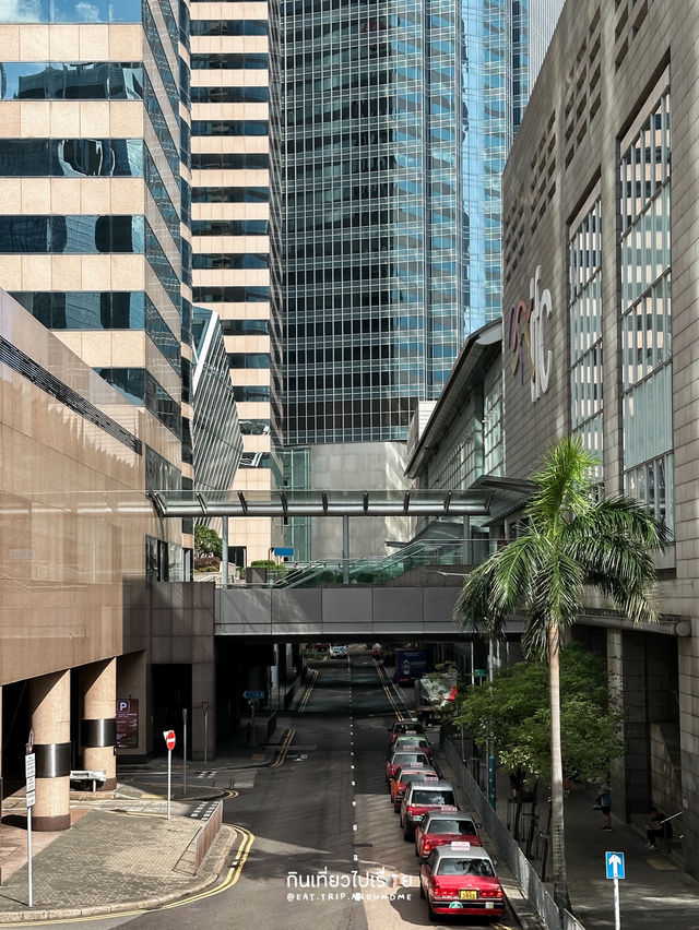 เดินถ่ายรูปกันเพลินๆที่ย่าน Wan Chai - Central