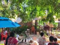 ชมปราสาทหินทราย ฟังธรรมะหลวงพ่อแดง
