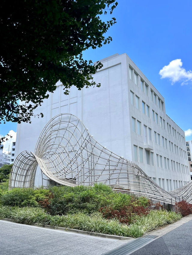 📚 A Literary Escape: The Haruki Murakami Library at Waseda