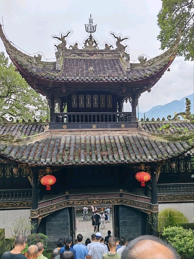 Erwang Temple at Dujiangyan: An Enduring Tribute to Water Management Legacy