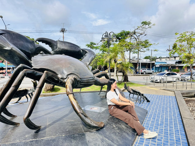 ประติมากรรมปูดำ แลนด์มาร์กแห่งกระบี่  ประติมากรรมปูดำ แลนด์มาร์กแห่งกระบี่