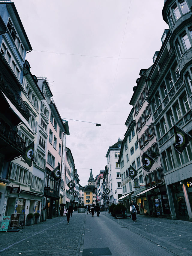 Zurich Streetscape🌳 Zurich Streetscape🌳