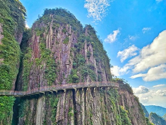 山水梦境,晨雾江上飘,云海脚下流 | 蹒跚小旅人 山水梦境,晨雾江上飘,云海脚下流 | 蹒跚小旅人