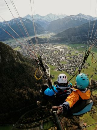 Soaring Above Interlaken: Up, up and Away 