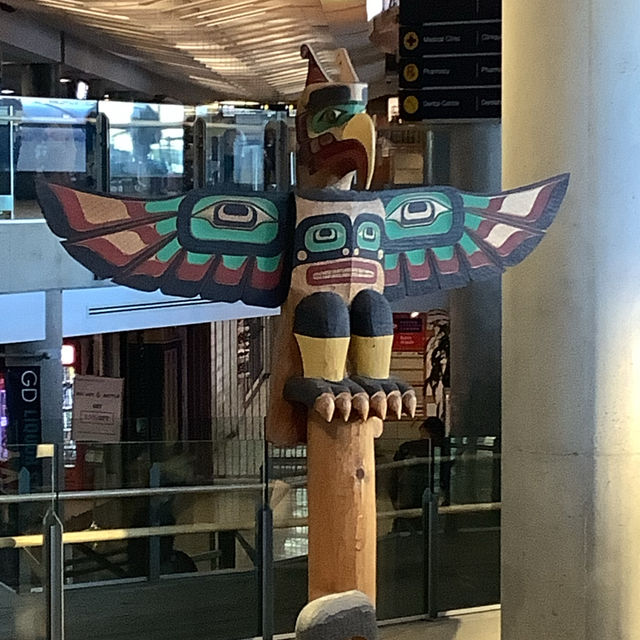 Discovering the YVR Airport 