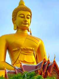 WAT PAKNAM BHASICHAROEN – Bangkok’s Giant Emerald Treasure