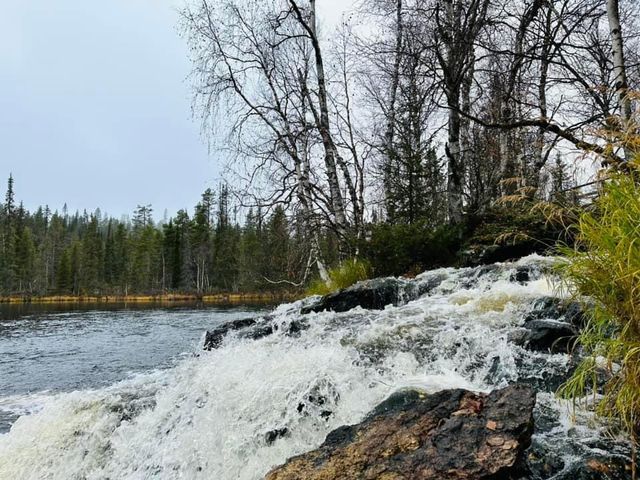 芬蘭🇫🇮景點-Äkäslinkka Waterfall