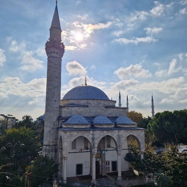 Sultanhamet District in Istanbul! 🕌✨