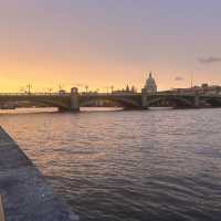 An evening stroll from Tower Bridge to the Globe