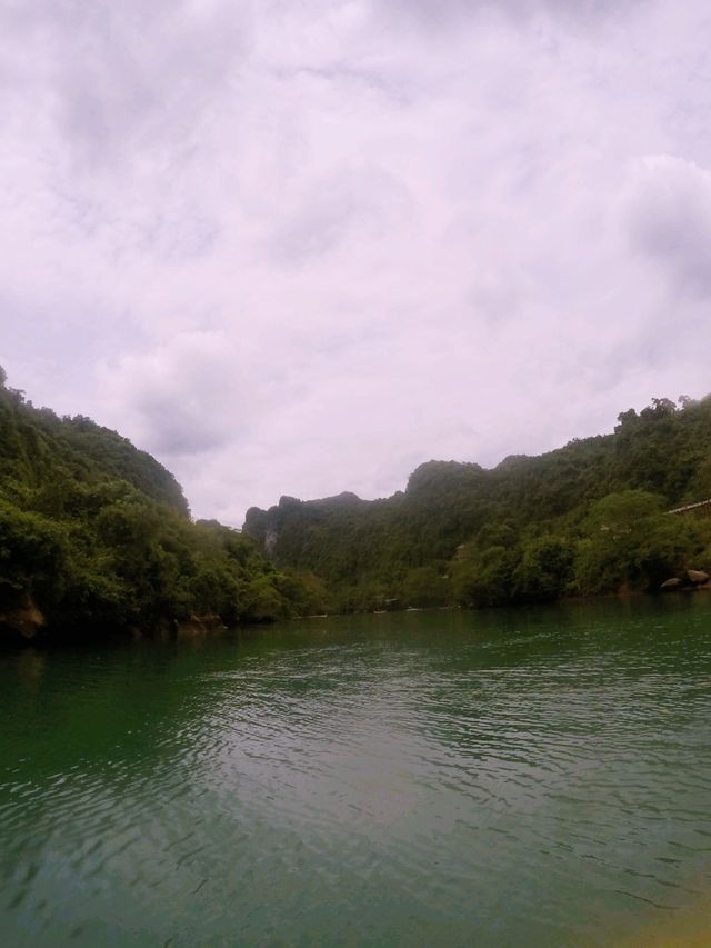 Adventure Awaits: The Dark Cave in Phong Nha 🏞️