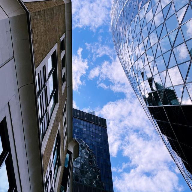 🏙️ Historic Pulse: City of London Walk to Leadenhall Market