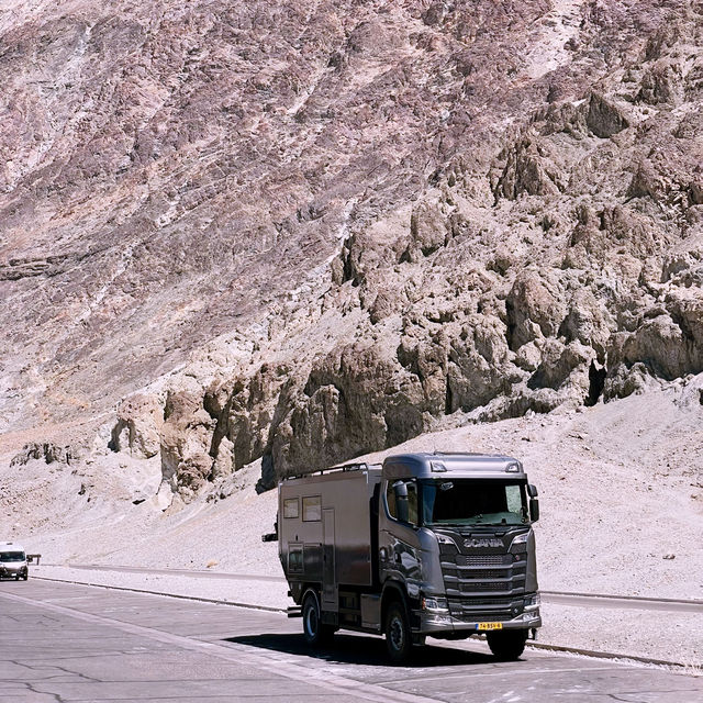 🔥 Death Valley National Park Transportation Tips: Explore the Hottest Place on Earth (Safely!)