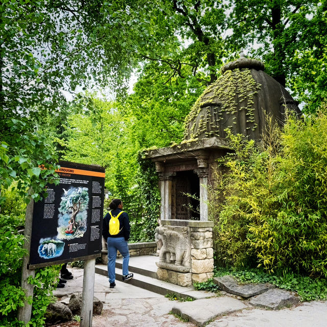 💸🐾 Cheap Travel Gem: Prague Zoo is Wildly Worth It! 🇨🇿🦁