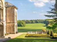 🏛 Sledmere House, Yorkshire – Georgian Grandeur with Lived-In Charm