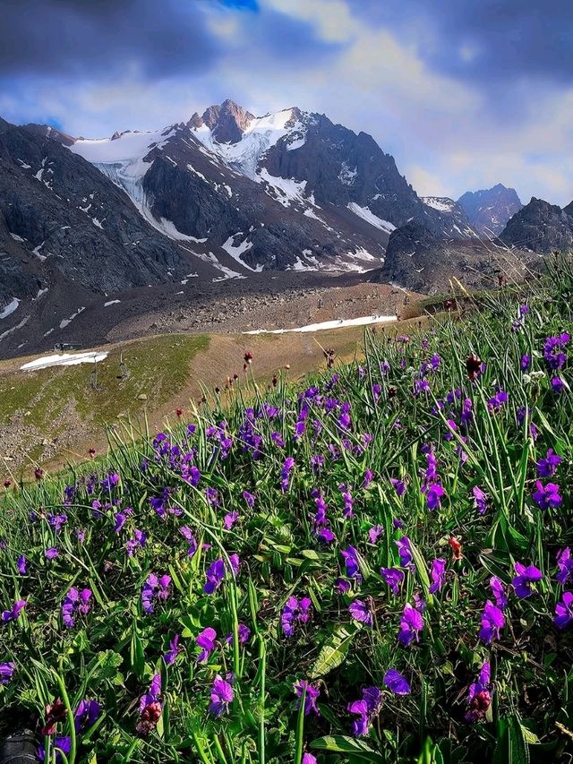 Shymbulak – Almaty’s Alpine Playground Above the Clouds