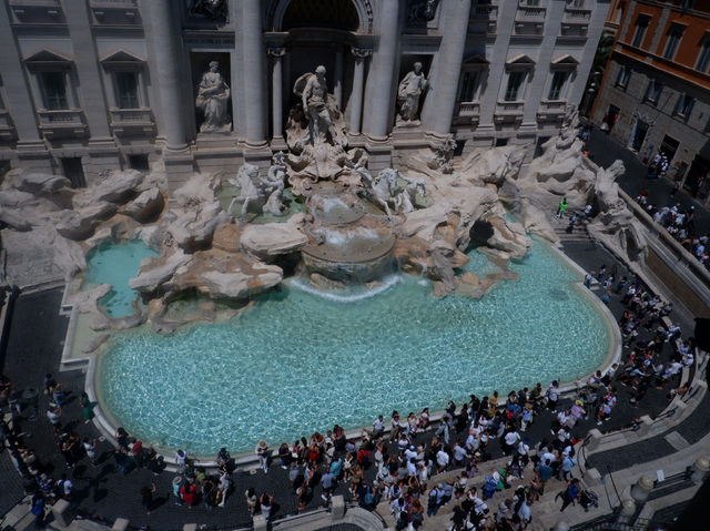 รีวิว Fontana di Trevi (น้ำพุเทพี)